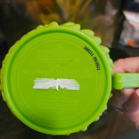 Universal Studios Large 3-D Marvel Spiderman Mug Cup Coffee 3 3/4"/Vintage Sesam - Picture 9 of 9